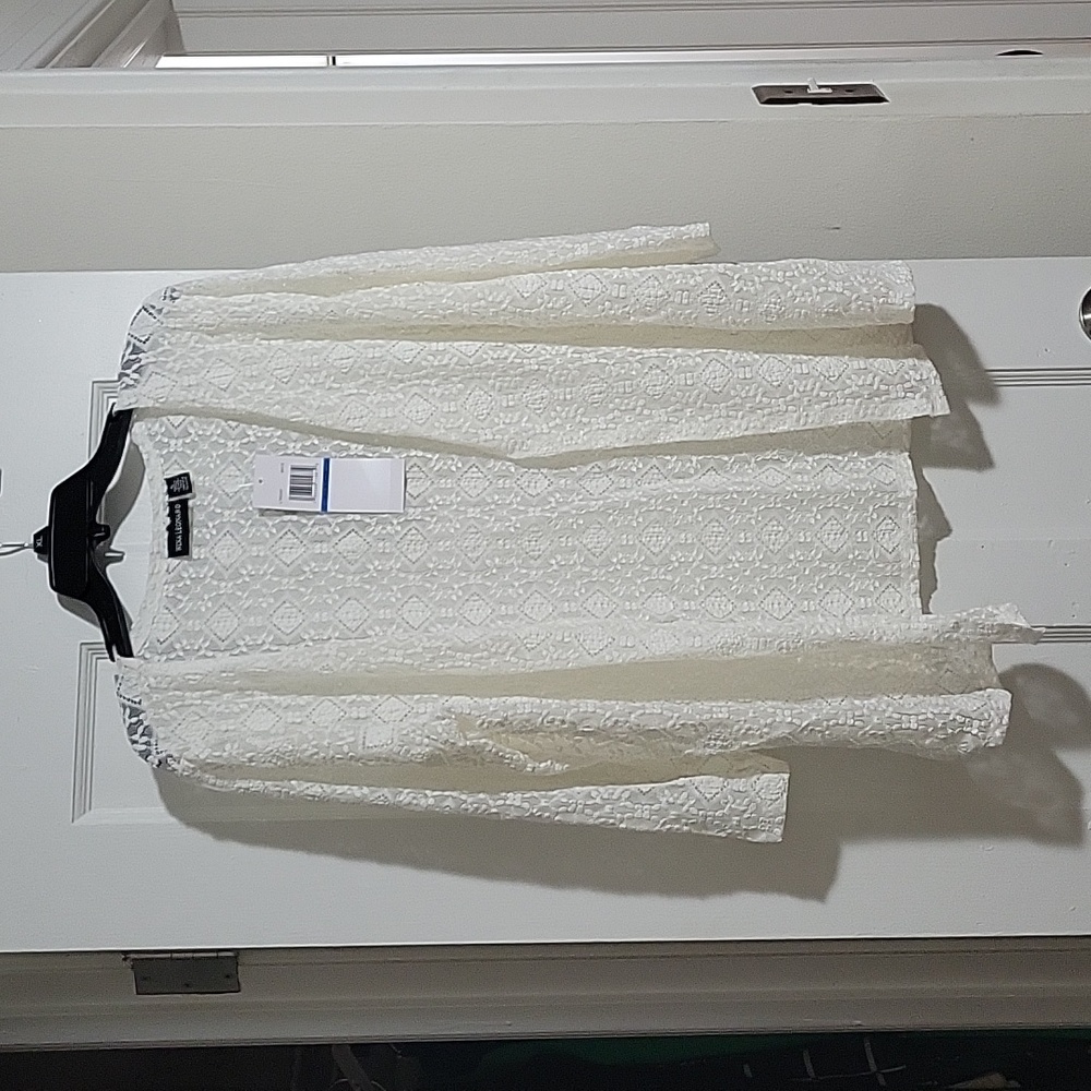 Nina Leonard white lace overlay size XL